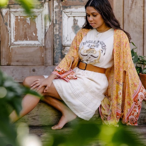 Spell Portobello Road Short Robe - Picture 11 of 12